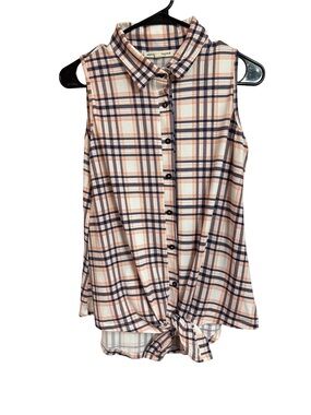 Sleeveless Plaid Button-Front Tie Hem Top - Peach & Navy